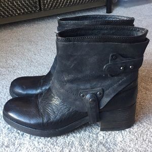 Vera Wang Leather Booties